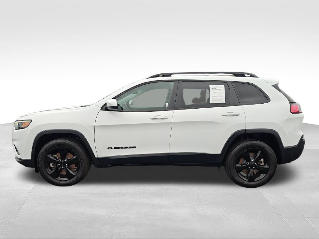 Used 2020 Jeep Cherokee Latitude Plus AWD/4WD image 2