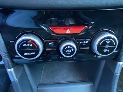 Used 2023 Subaru Forester Premium image 29