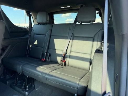 Used 2023 Chevrolet Tahoe LT w/ Luxury Package RWD image 14
