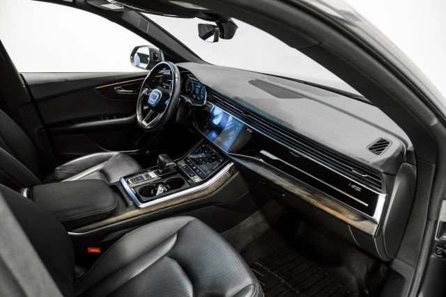 Used 2019 Audi Q8 Premium Plus w/ Premium Plus AWD/4WD image 16