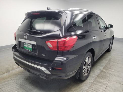 Used 2019 Nissan Pathfinder S image 9