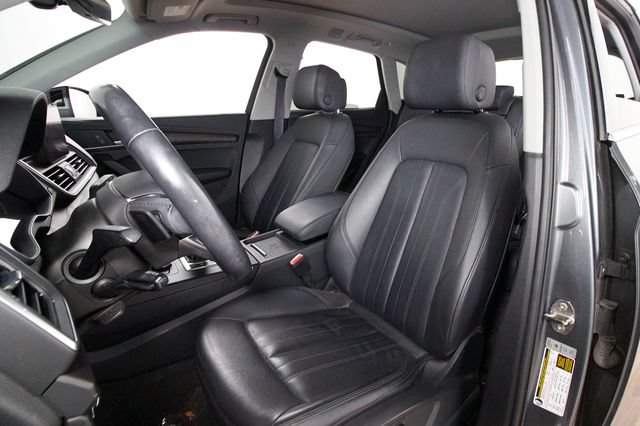 Used 2020 Audi Q5 2.0T Premium w/ Convenience Package AWD/4WD image 21
