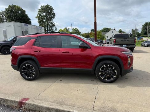 Used 2025 Chevrolet Equinox RS w/ Safety and Technology Package FWD image 5
