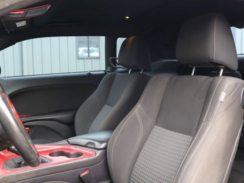 Used 2016 Dodge Challenger R/T w/ Blacktop Package image 10