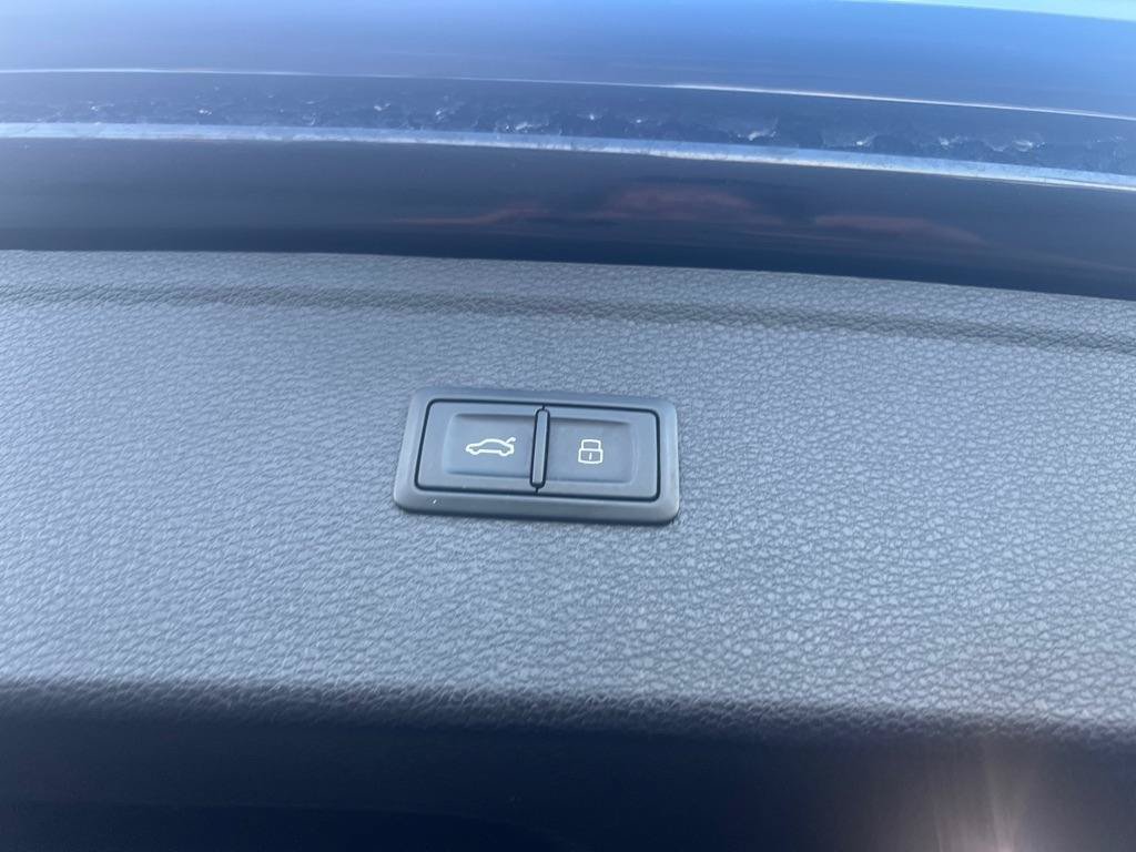 Used 2020 Audi Q5 2.0T Premium AWD/4WD image 8