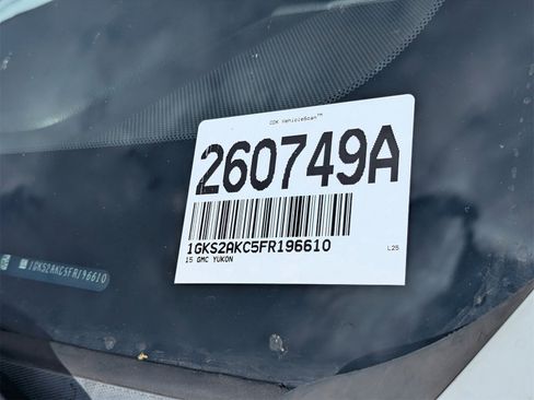 Used 2015 GMC Yukon SLE w/ HD Trailering Package image 10