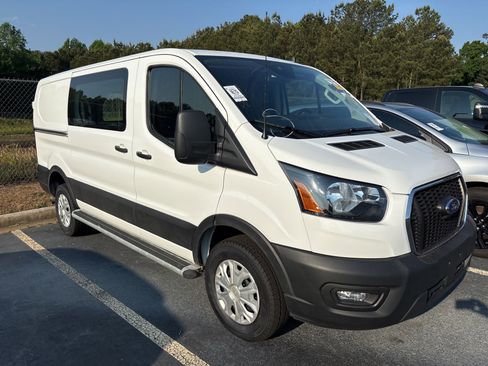 Used 2025 Ford Transit 250 Low Roof w/ Exterior Upgrade Package RWD image 2