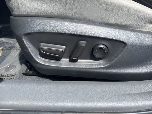 Used 2022 Toyota Camry SE FWD image 10