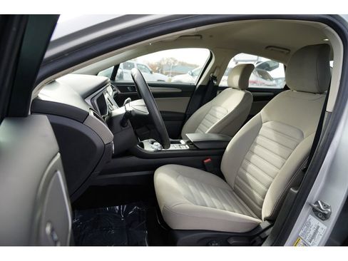 Used 2018 Ford Fusion S image 12