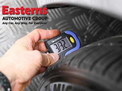 Used 2018 Tesla Model 3 Long Range image 25