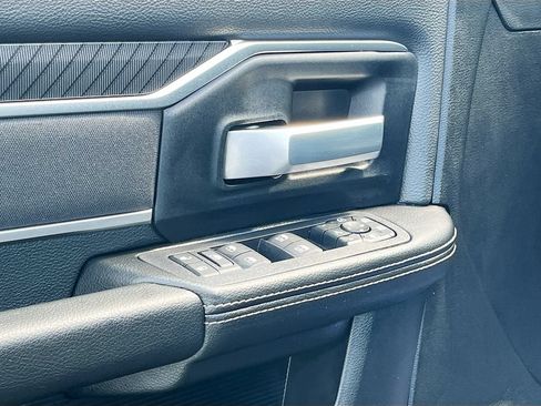 New 2026 RAM 2500 Big Horn AWD/4WD image 17