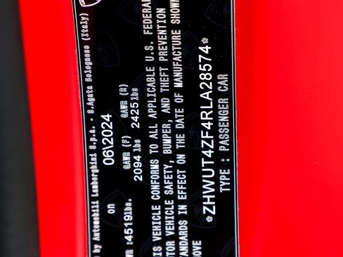 Used 2024 Lamborghini Huracan EVO AWD/4WD image 42