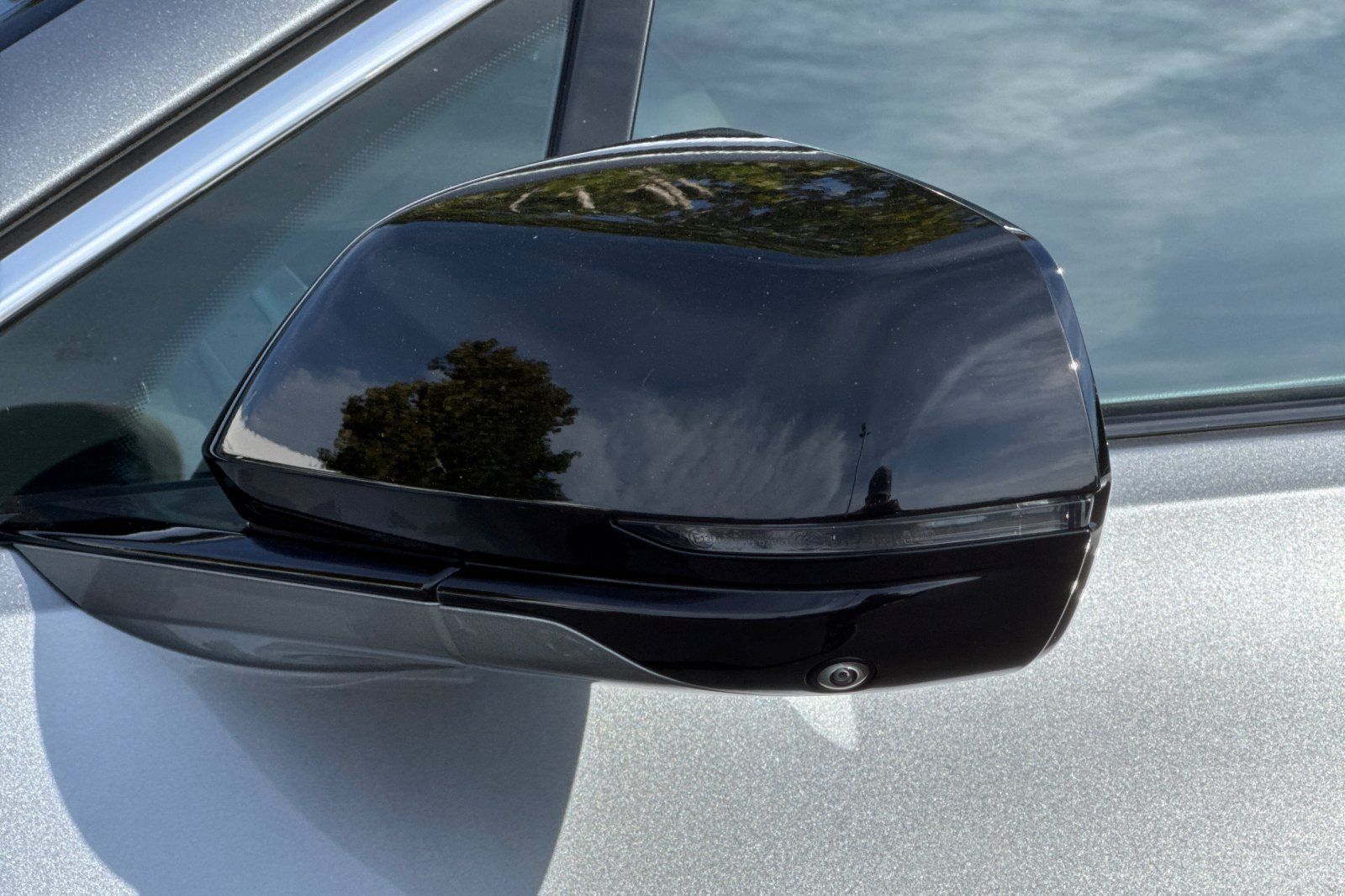 Certified 2024 Cadillac Lyriq Luxury RWD image 52