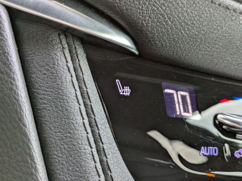 Certified 2023 Cadillac XT5 Premium Luxury image 30