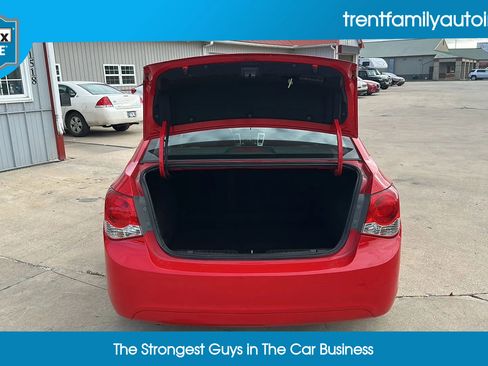 Used 2016 Chevrolet Cruze LT image 10