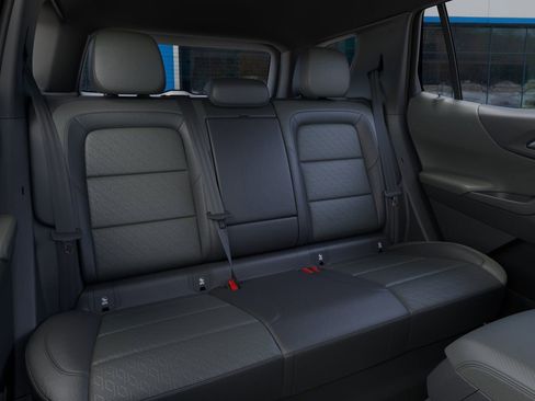 New 2026 Chevrolet Equinox LT w/ Convenience Package II image 25