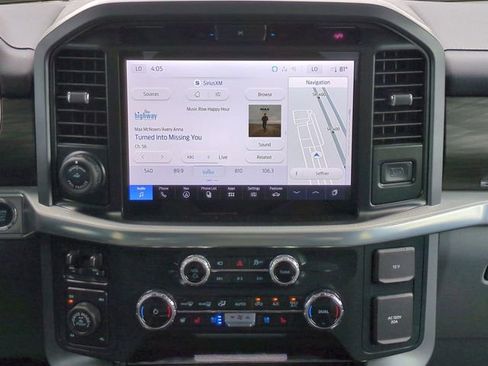 Certified 2025 Ford F150 Lariat w/ Equipment Group 501A Mid image 18