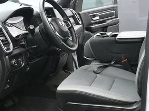 Used 2023 RAM 1500 Big Horn AWD/4WD image 18