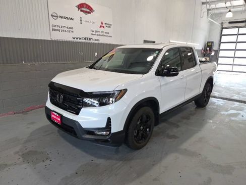 Used 2025 Honda Ridgeline Black Edition image 7
