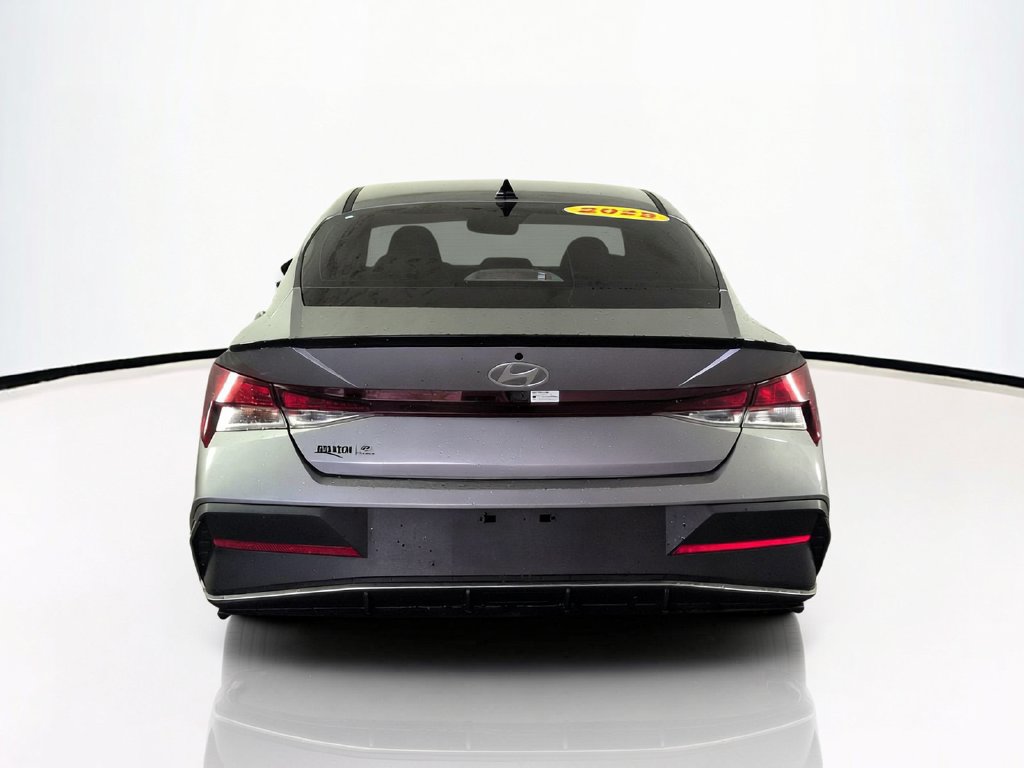 Used 2025 Hyundai Elantra Sport FWD image 7