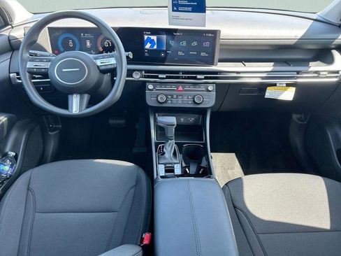 New 2026 Hyundai Tucson SE image 17