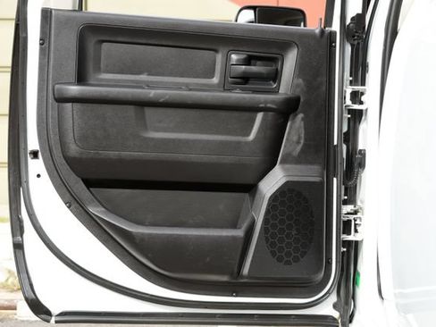 Used 2018 RAM 3500 Tradesman w/ Chrome Appearance Group AWD/4WD image 34