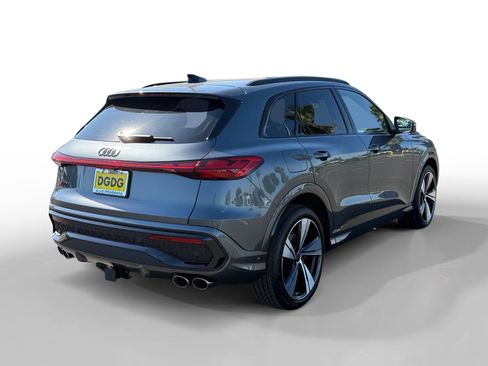 New 2026 Audi SQ5 Prestige AWD/4WD image 5