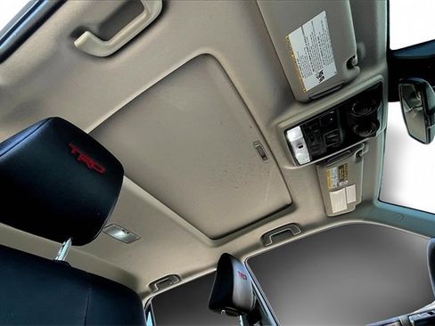 Used 2022 Toyota 4Runner TRD Off-Road Premium image 25