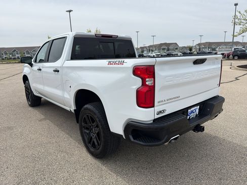 Used 2025 Chevrolet Silverado 1500 LT Trail Boss w/ Convenience Package II AWD/4WD image 3