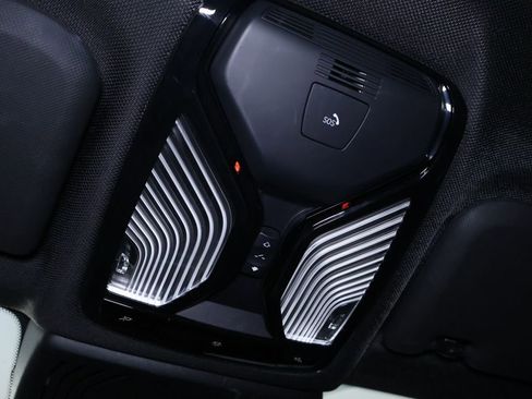 Used 2020 BMW X3 xDrive30e w/ Convenience Package image 32