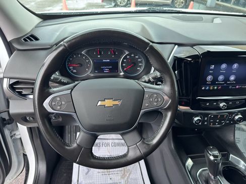Used 2020 Chevrolet Traverse LT w/ LPO, Floor Liner Package AWD/4WD image 17