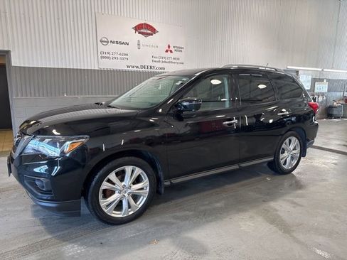 Used 2018 Nissan Pathfinder SL w/ SL Premium Package image 9