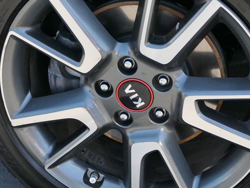 Used 2020 Kia Soul GT-Line Turbo FWD image 12