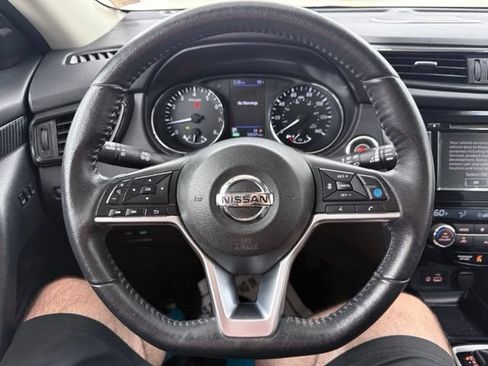 Used 2020 Nissan Rogue SL FWD image 26
