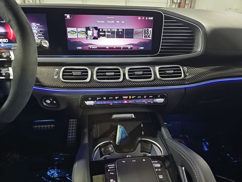 New 2026 Mercedes-Benz GLE 63 AMG S image 21