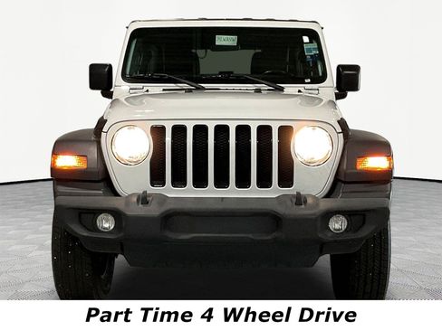 Used 2020 Jeep Wrangler Unlimited Sport AWD/4WD image 2