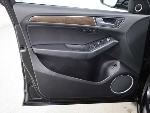 Used 2016 Audi Q5 2.0T Premium Plus image 16