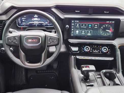 Used 2024 GMC Sierra 1500 AT4 w/ Technology Package image 23