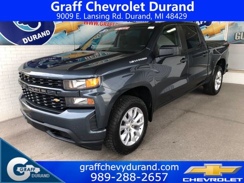 Used 2020 Chevrolet Silverado 1500 Custom w/ Custom Value Package AWD/4WD image 1