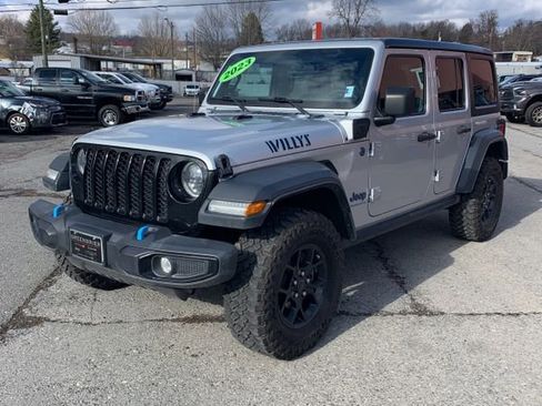 Used 2023 Jeep Wrangler Unlimited image 1