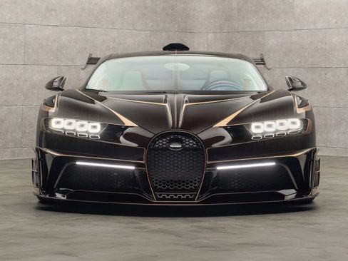 Used 2020 Bugatti Chiron AWD/4WD image 2