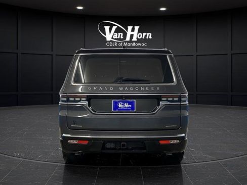 Used 2022 Jeep Grand Wagoneer Series III image 14