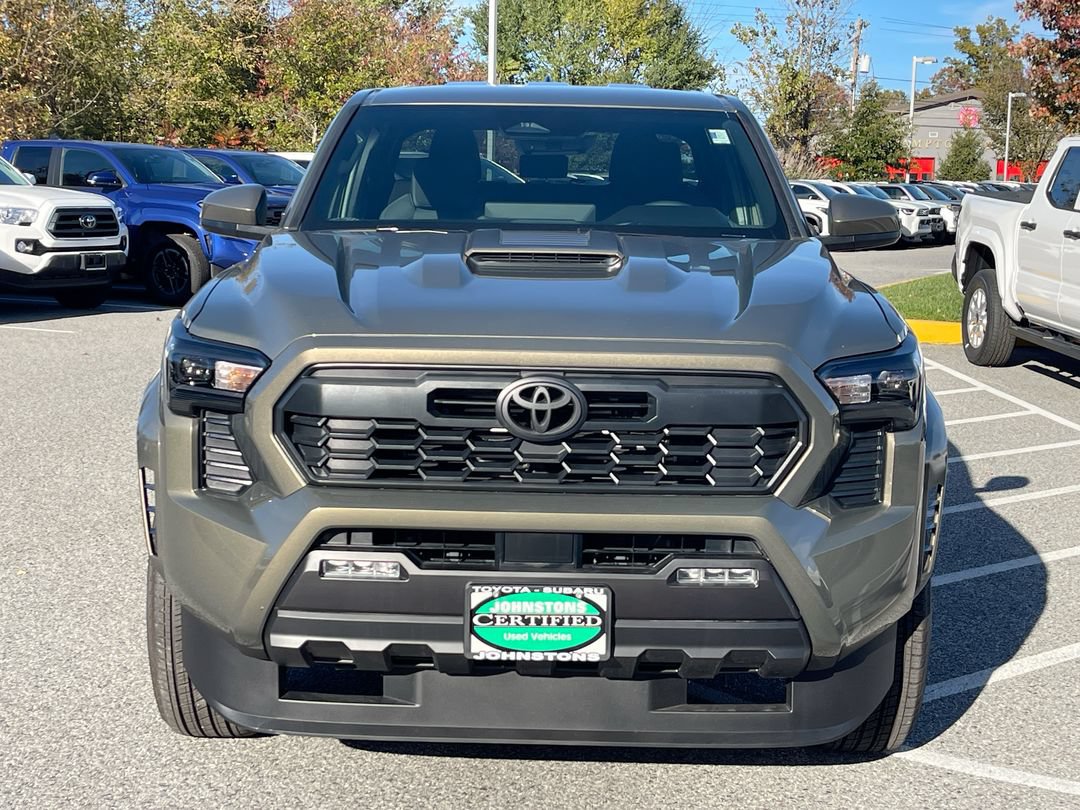 Used 2025 Toyota Tacoma TRD Sport AWD/4WD image 12