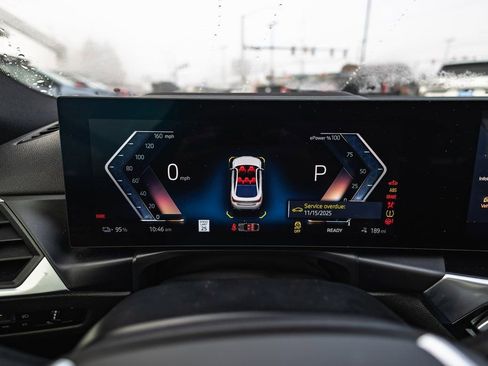 Used 2024 BMW i4 xDrive40i image 13