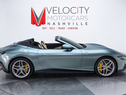 Used 2025 Ferrari Roma Spider image 13