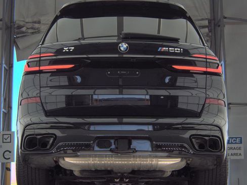 Used 2024 BMW X7 M60i w/ Executive Package image 7
