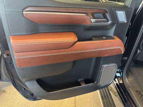 Used 2023 GMC Sierra 1500 Denali Ultimate image 11