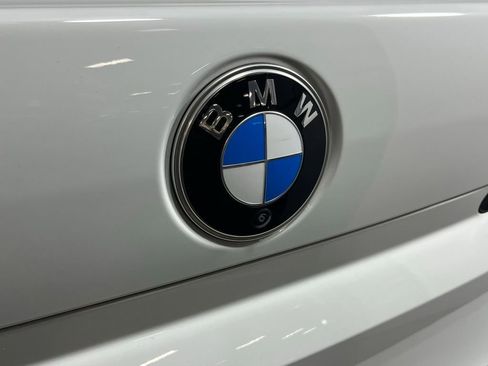 Used 2025 BMW 740i xDrive image 27