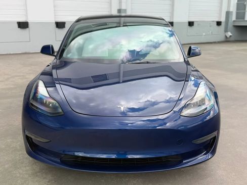 Used 2023 Tesla Model 3 Standard Range RWD image 3