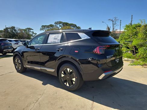 New 2026 Kia Sportage LX image 6